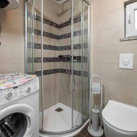 Two Stone Iva Nedeščina